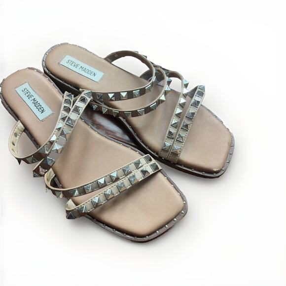Steve‎ Madden Women’s 8 Lodell Tan Strappy Slides with Silver Pyramid Studs Boho - Picture 1 of 6